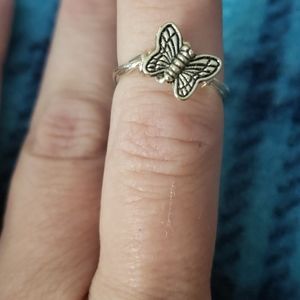 Sz 7 silver butterfly ring
